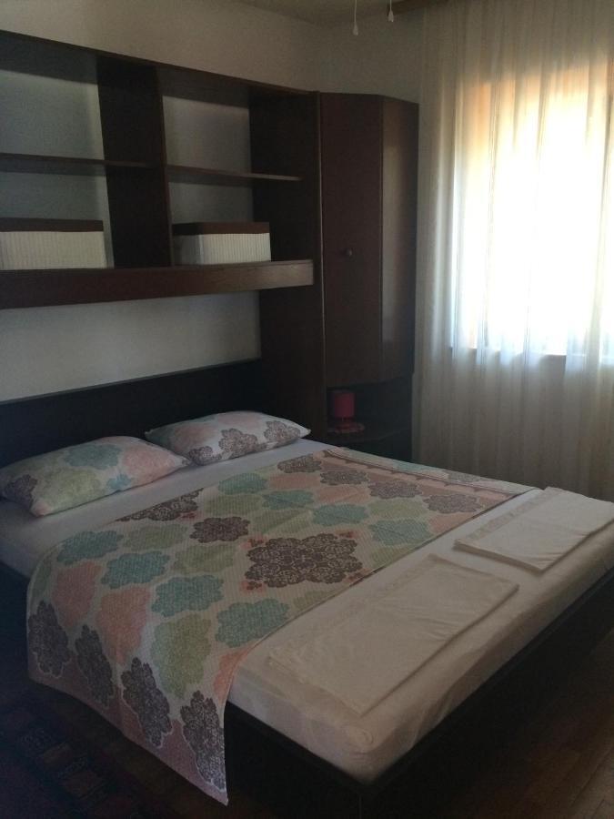 Apartments Tomovic ลุมบาร์ดา ภายนอก รูปภาพ