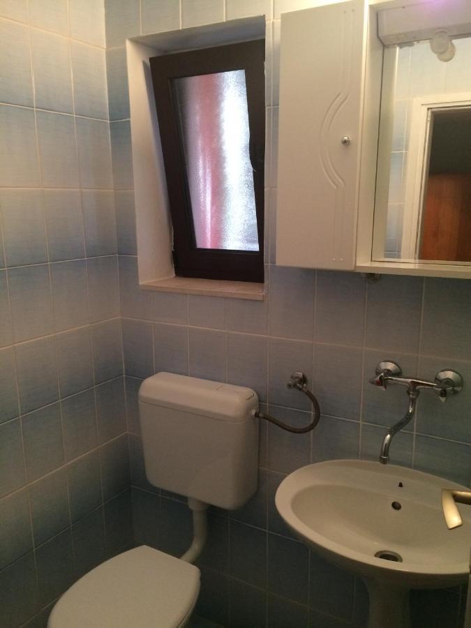 Apartments Tomovic ลุมบาร์ดา ภายนอก รูปภาพ